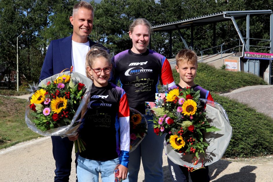 3 BMX-kampioenen op de BMX-baan in Klazienaveen. Foto: Bennie Wolbers.