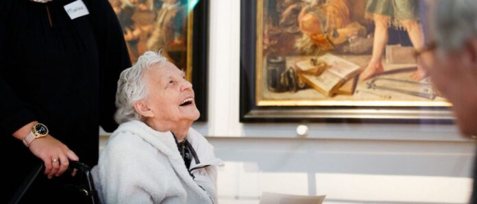 Dementievriendelijk museumbezoek_Verheugenis, Rijksmuseum. Foto: Boerhaave en Fred Ernst